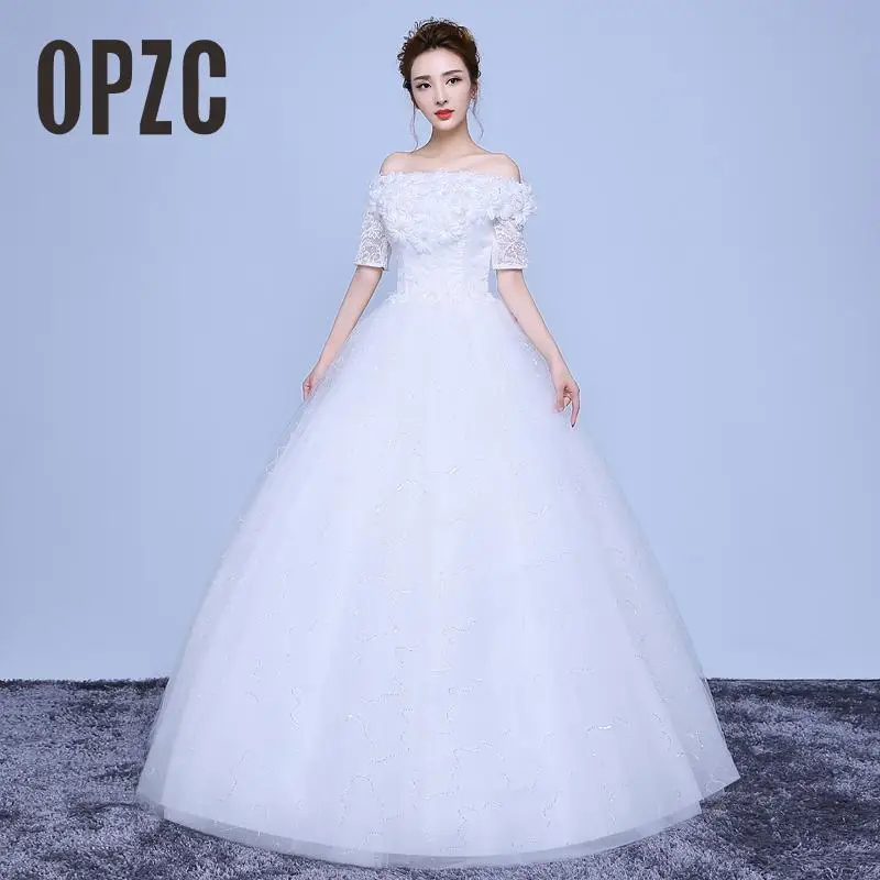 Платье свадебное с вырезом лодочкой полурукавами и цветами | Свадьбы торжества