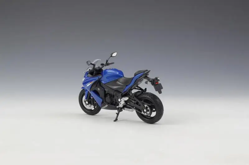 Модель мотоцикла Welly 1:18 SUZUKI 2017 новая в коробке| |