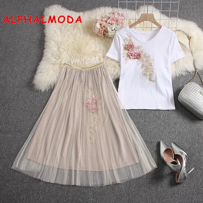 Женский костюм с юбкой ALPHALMODA футболка цветочной аппликацией и юбка до середины