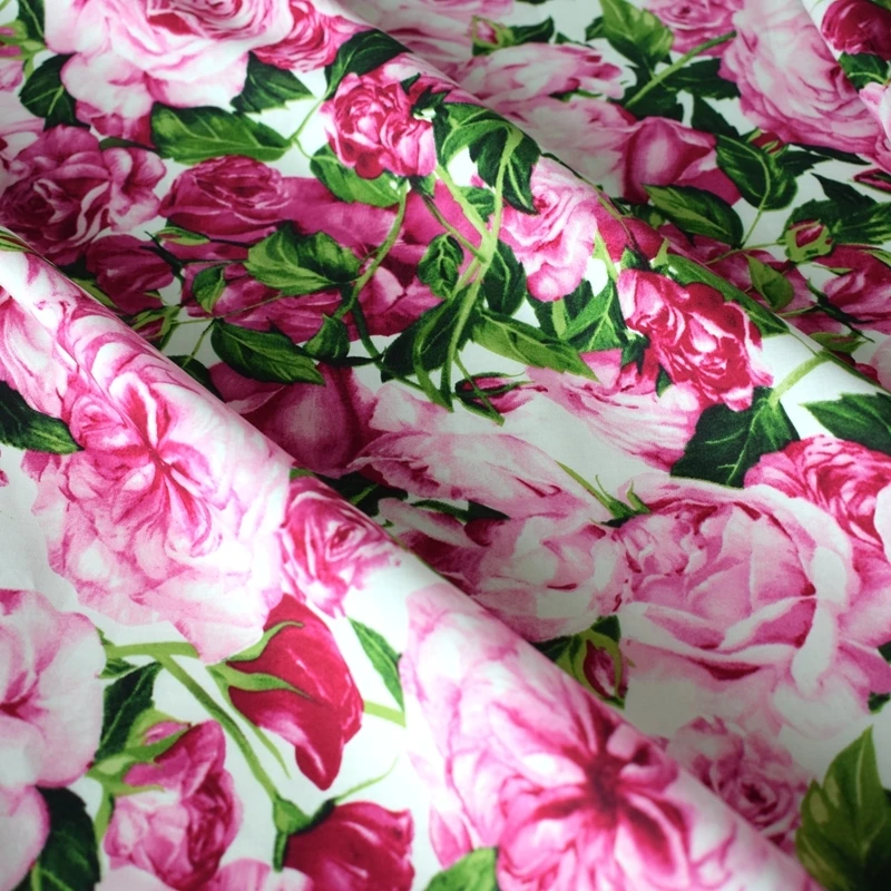 Купить материал розы. Ткань с розами. Ткань в розочку. Ткань с крупными розами. Ткань крупные цветы.