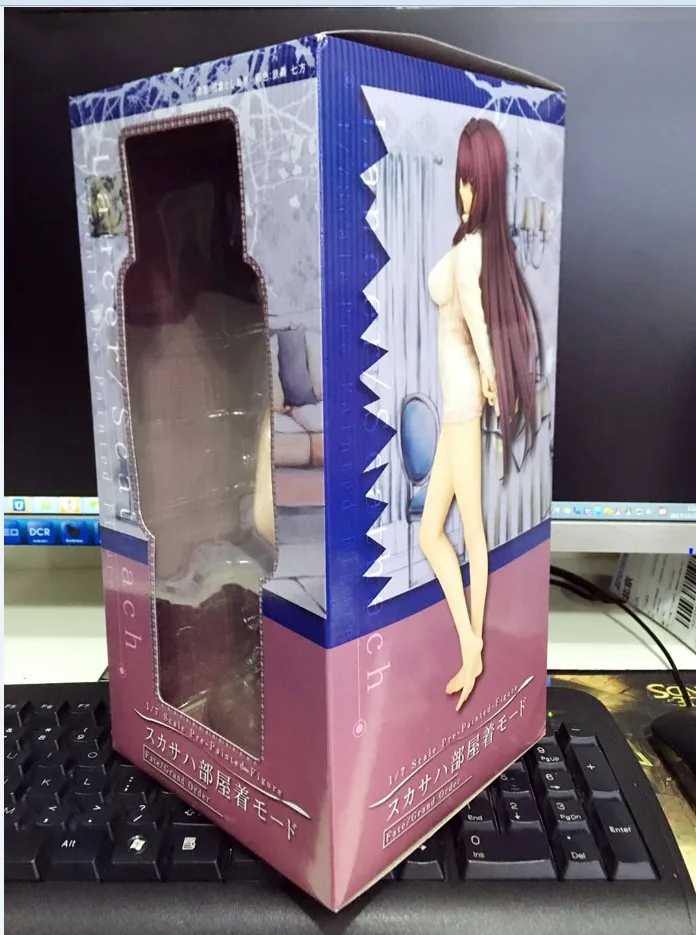 Новое поступление Аниме Фигурка Fate/Grand Order слуга Scathach свитер Ver 24 см 1/7 модель сексуальная девушка Косплей игрушка бренд - Цвет: with original box