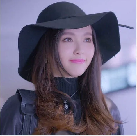 Шапка от солнца с широкими полями и галстуком женская Пляжная шапка из чистой