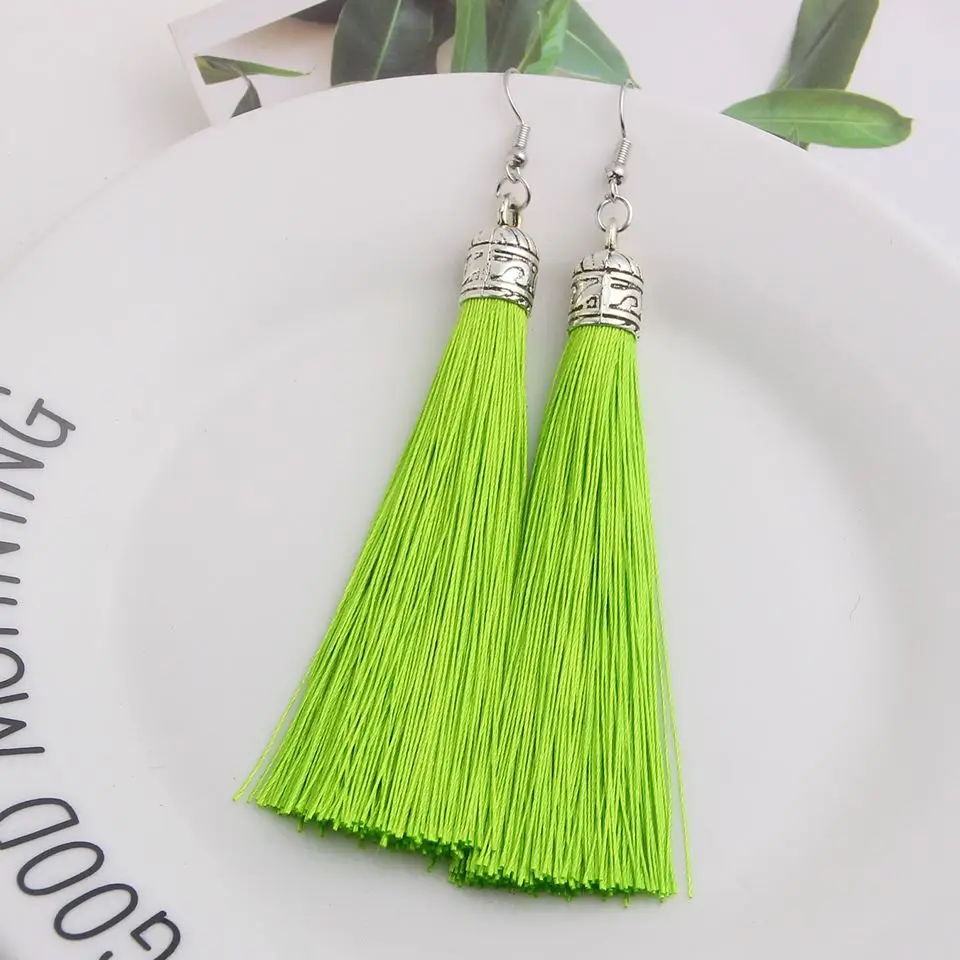 light green Модные длинные серьги с кисточками ручной работы, черные, красные, розовые, белые шелковые висячие серьги с ниспадающими кисточками для женщин, ювелирные изделия - Окраска металла: light green