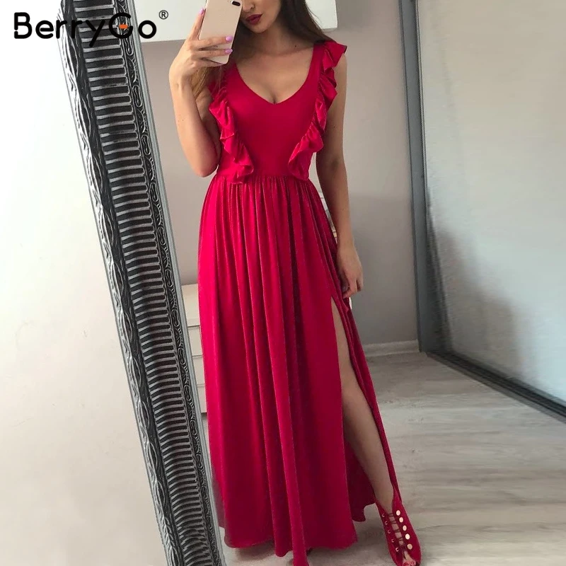 Женское длинное платье с оборками и круглым вырезом BerryGo красное рождественское