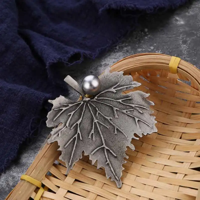 Винтажная брошь в виде кленовых листьев булавки и броши для женщин украшение