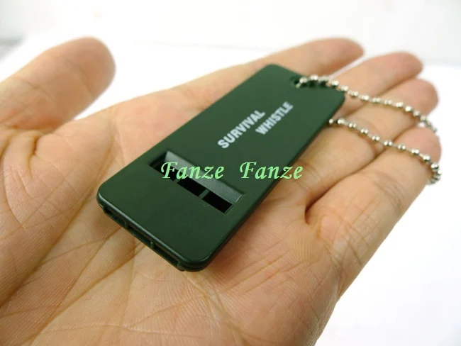 4 Pieces Outdoor Camping Hiking Adventure Survival Rescue Emergency Signal Whistle Brand New Free Shipping Easy to carry | Спорт и
