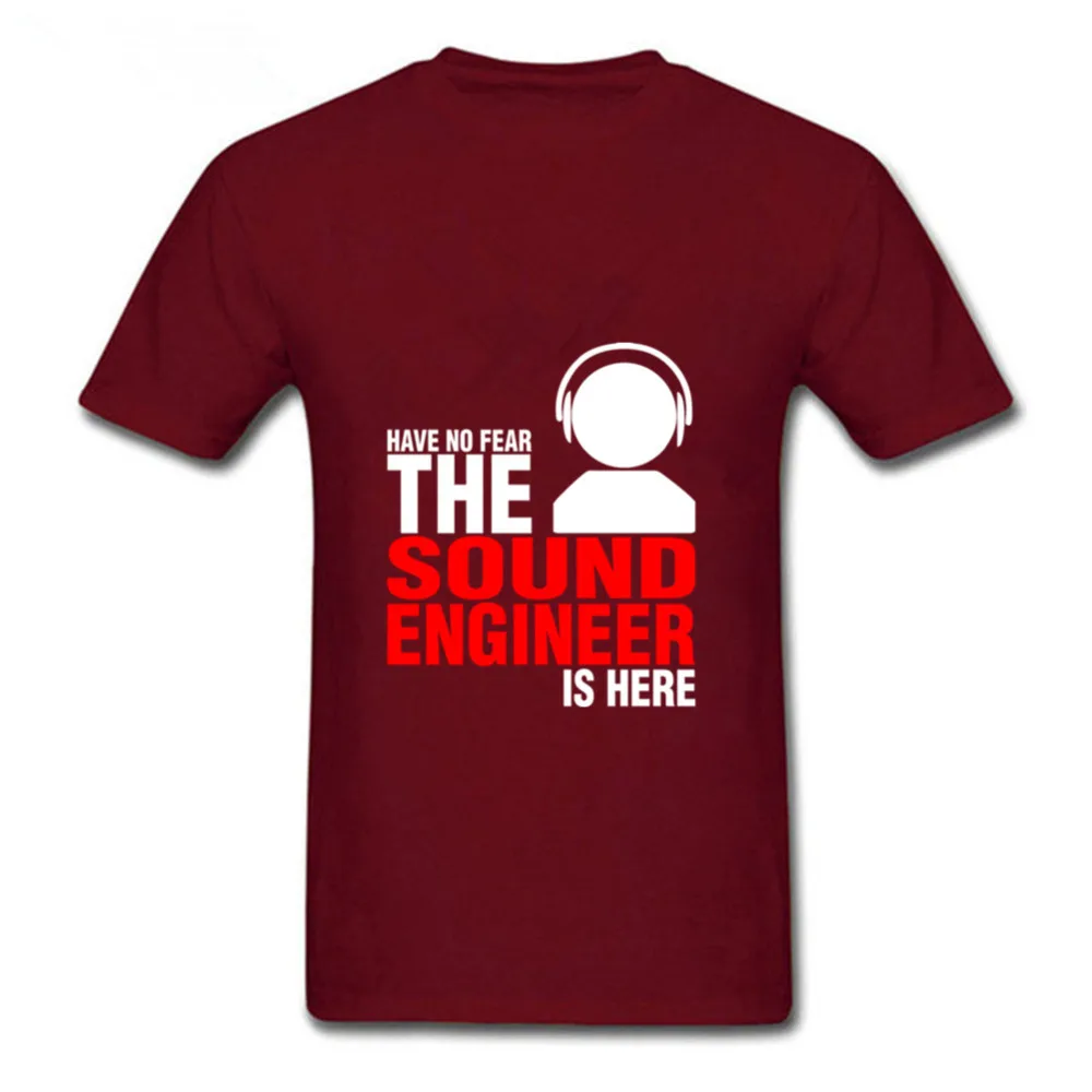 Не бойтесь что звук инженера здесь футболка для парней новинка 2019 простые