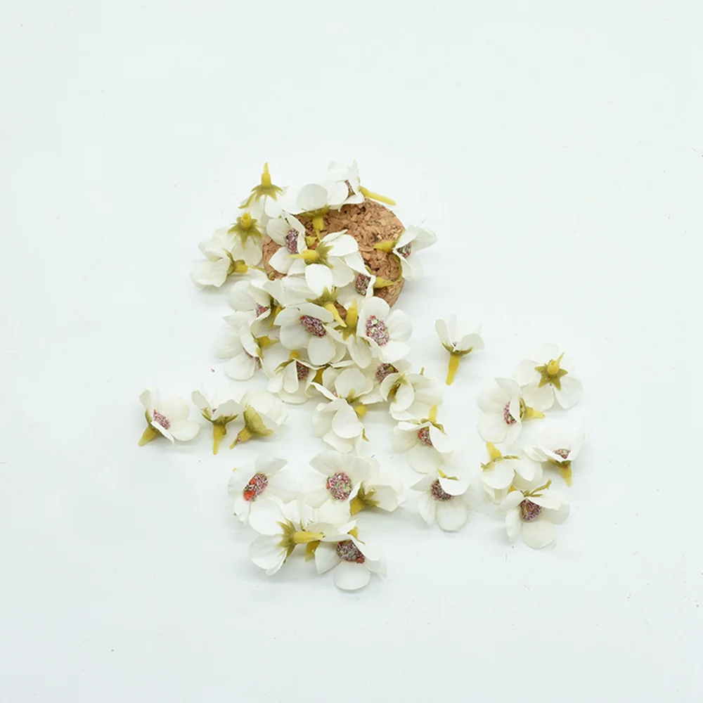 white 50 шт. мини шелковая Маргаритка, многоцветная искусственная Цветочная головка, скрапбукинг, сделай сам, Рождественская гирлянда, дешевые искусственные цветы для домашнего декора - Цвет: white