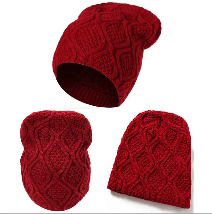 Женская вязаная шапка унисекс со стразами одноцветная Толстая теплая с черепом