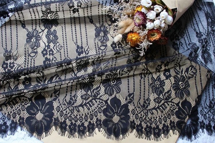 Белая черная французская кружевная ткань Шантильи для вечерние платья ажурная