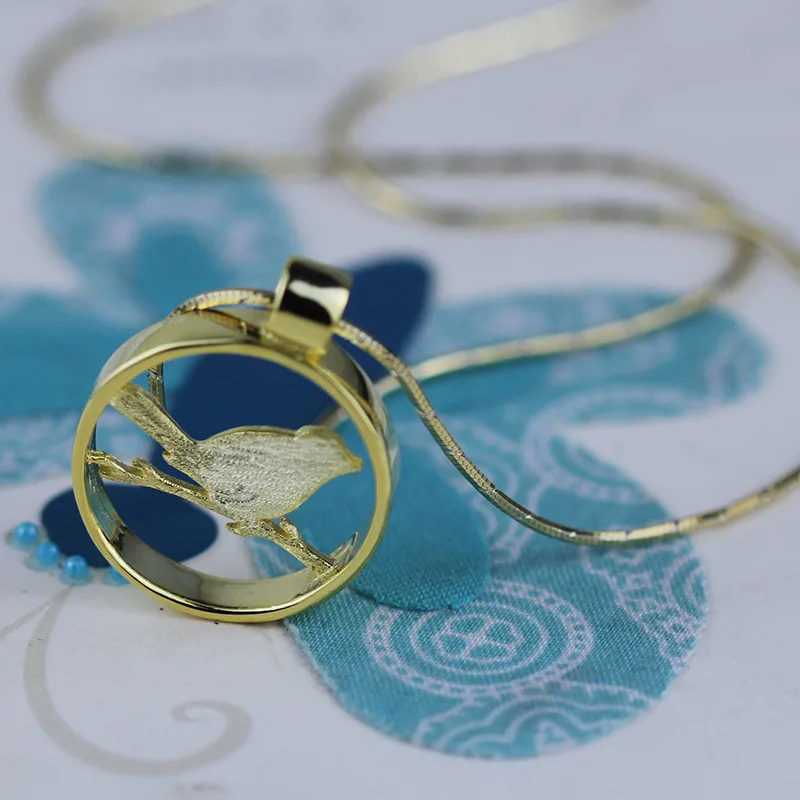 Поэтический стерлингового серебра 925 кулон Птица на ветке с клетка для птиц |