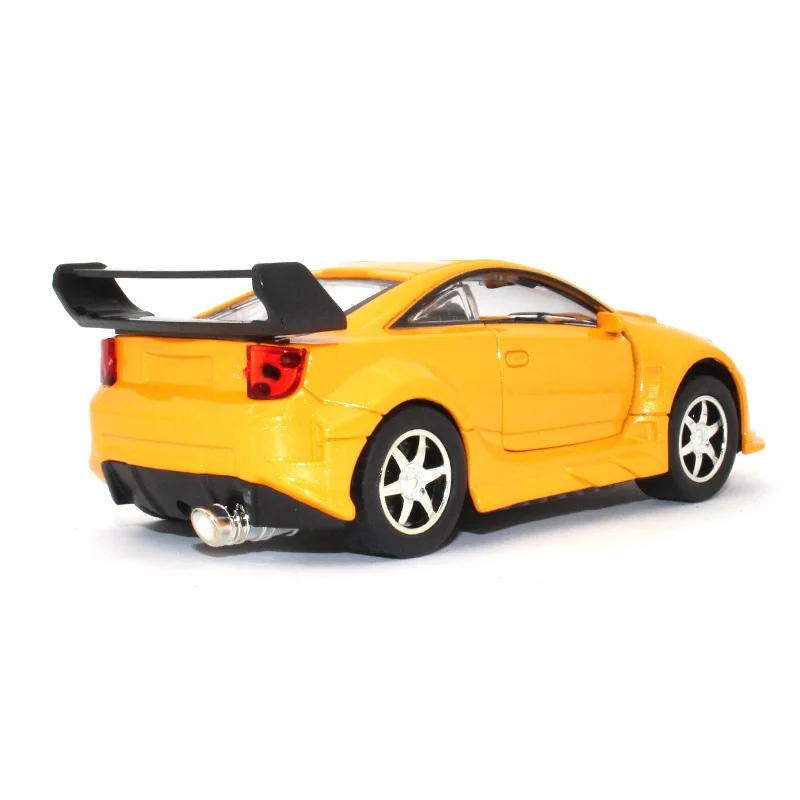 1:32 литой под давлением спортивный автомобиль Toyota Celica модель автомобиля из сплава звук и светильник функция оттягивания двери можно открыть детские игрушки