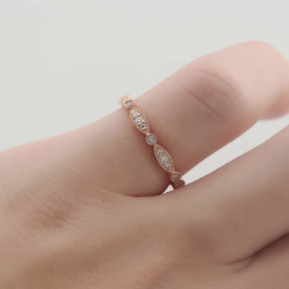 Кольцо женское из розового золота пробы с бриллиантами | Украшения и аксессуары