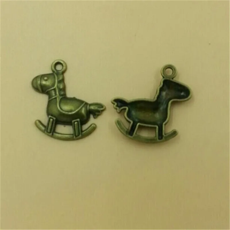 Очаровательная подвеска из сплава в виде лошади качалки Hobbyhorse винтажный тон 20x24
