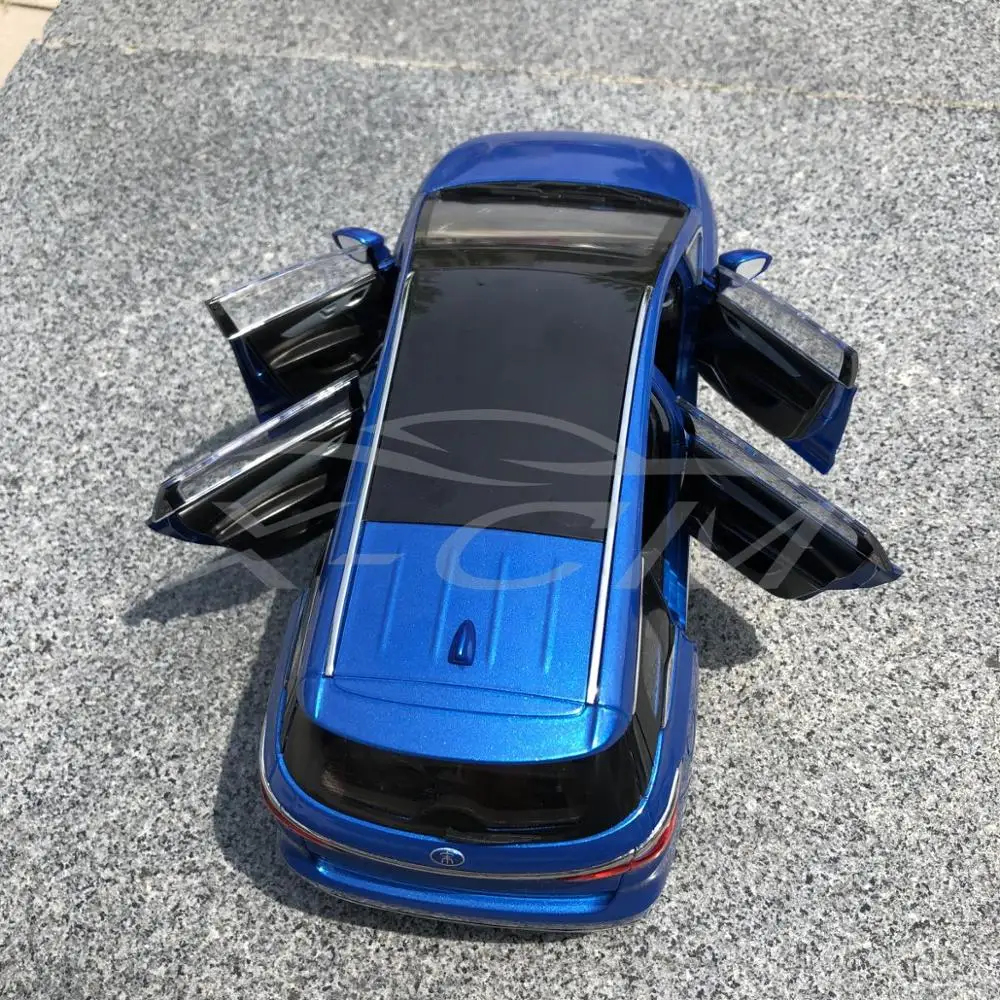 Литая модель автомобиля BYD Song MAX 1:18 (синий) крышка двигателя и багажник не