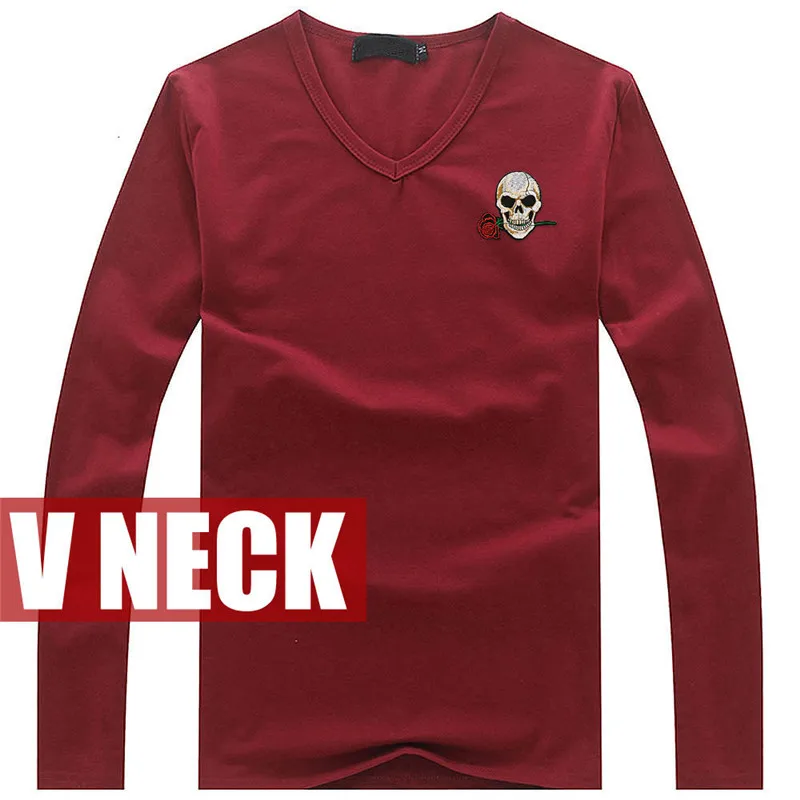 QZXZSM Fashion Autumn New Rose Skull Embroidery Cotton T-shirts Men's Long Sleeve V-neck Casual T-shirt Мужская одежда