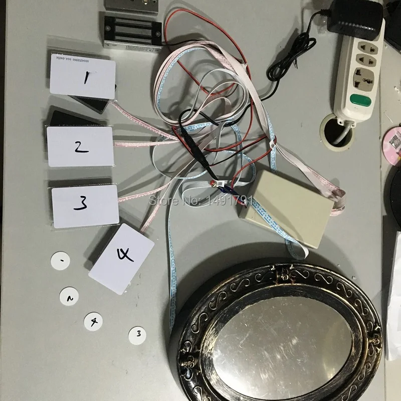 Такагизм игра волшебное зеркало и четыре карты IC открывающийся замок реквизит в