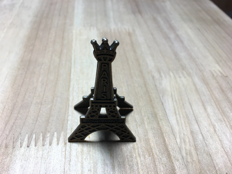

New arrival Factory directly sale Wedding Favor Vintage Paris Eiffel Tower Seats Clip Photo Folders Place Card Holder Wholesale