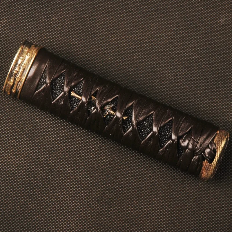 

High Quality Tsuka Fitting Black Leatherette Ito & Genuine Black Rayskin & Brass Fuchi Kashira for Japanese Samurai Sword Tanto