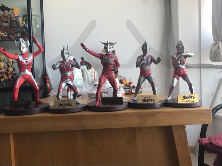 

COMIC CLUB IN-STOCK UItraman Jack gk resin figure contain led light toy for Collection