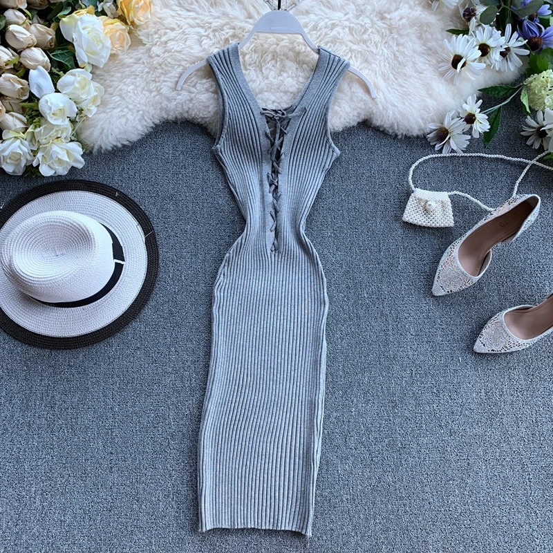 Женское трикотажное мини-платье ALPHALMODA облегающее платье без рукавов с глубоким