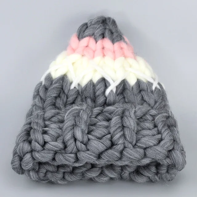 Gray and pink Вязаные шерстяные шапки помпон шапка с помпоном женщин skullies шапки теплая шапка осень зимняя шапка женские - Цвет: Gray and pink