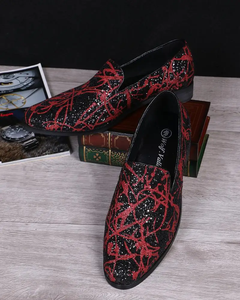 

Man Casual Shoes Korean Lazy Red Hairdresser Personality Peas Tide Men Flats Shoes Casual Leather Chaussures Classic Hommes