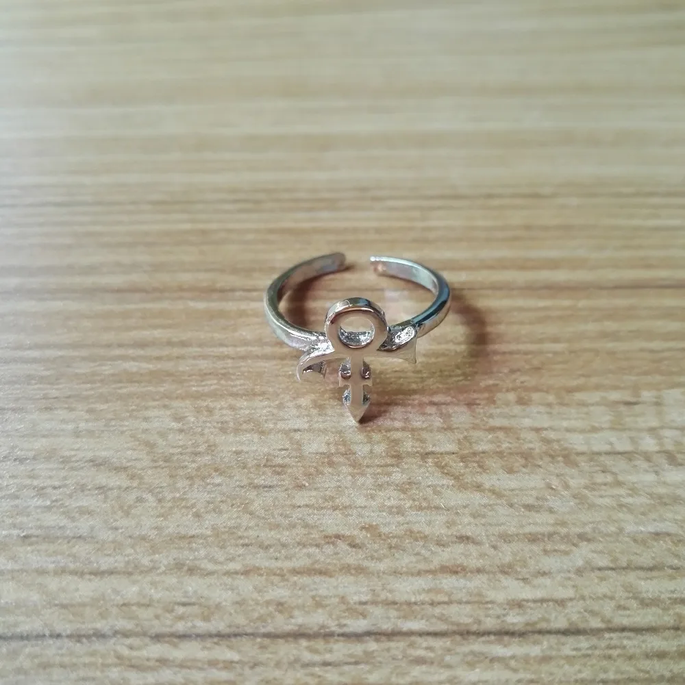 1 шт. Новая мода Ювелирное Украшение с изображением животных принц символ любви