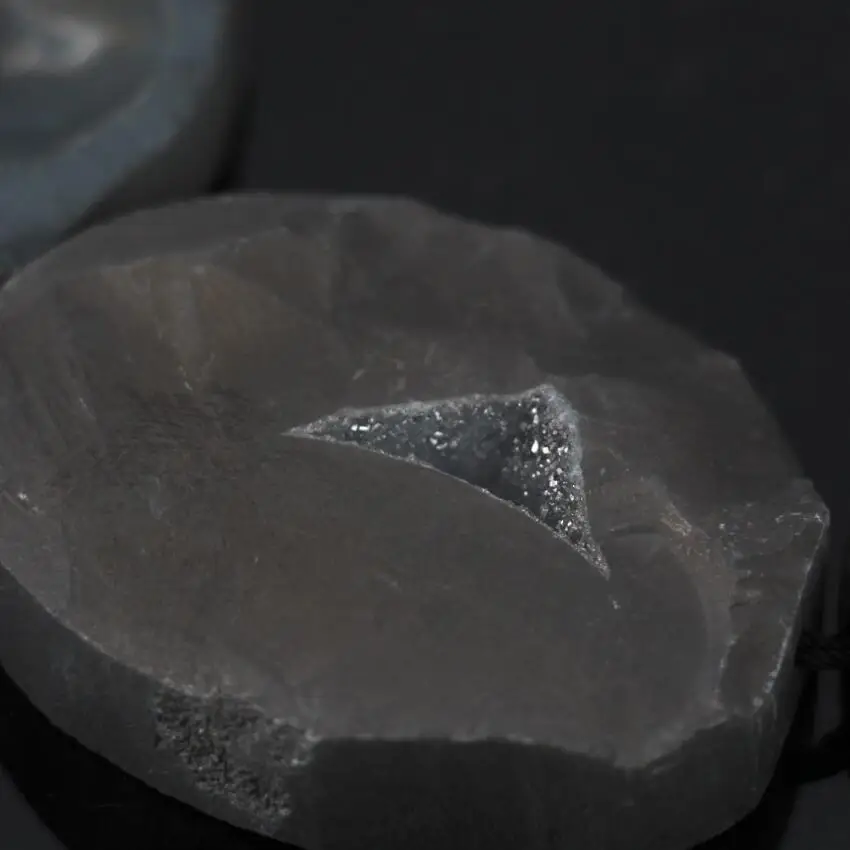 Approx7PCS нитей шелковые серых Druzy кварца геодезические драгоценные камни плиты в