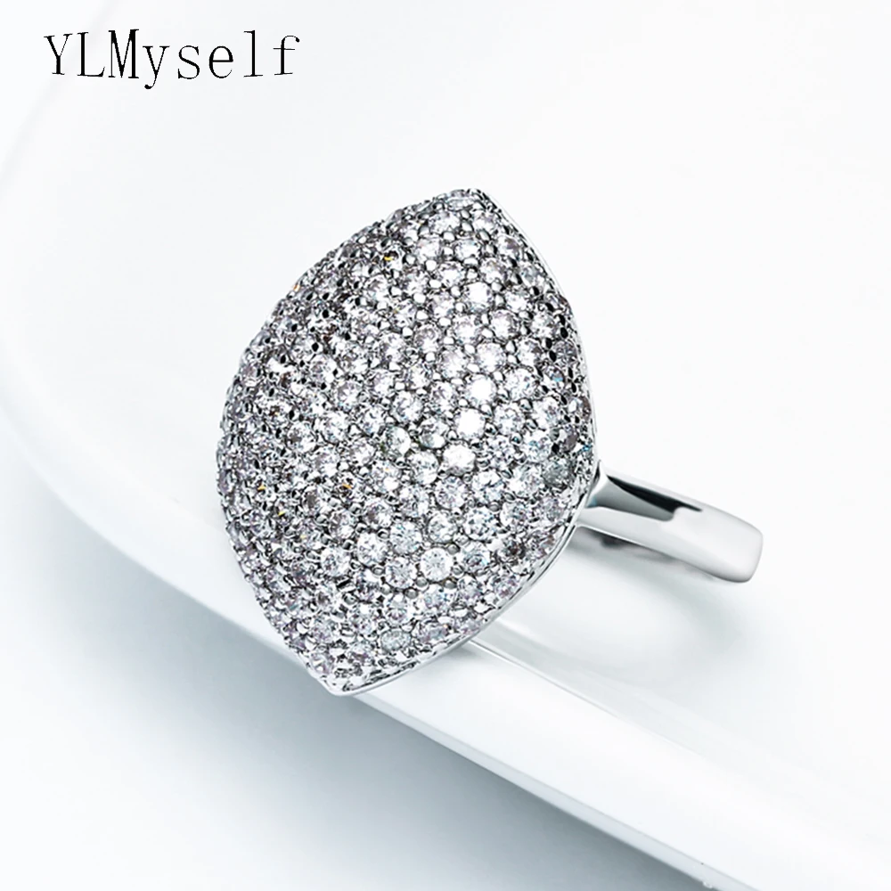 

New Oval design ring White and Gold-color pave setting cubic Zirconia crystal women jewelry hot rings