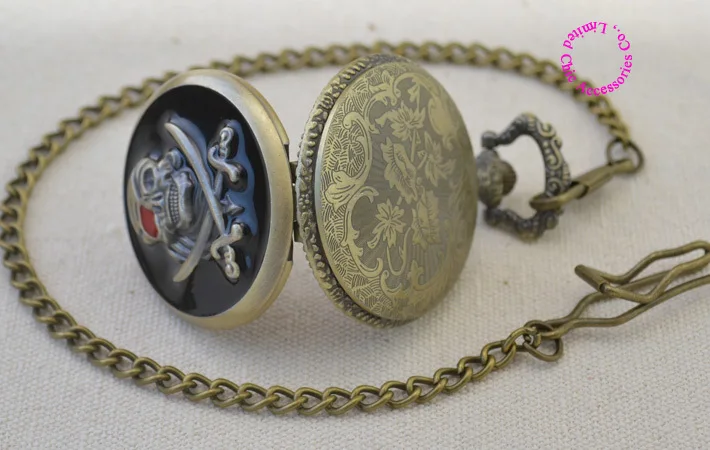 Часы наручные мужские с пиратским черепом и ножом | Наручные часы