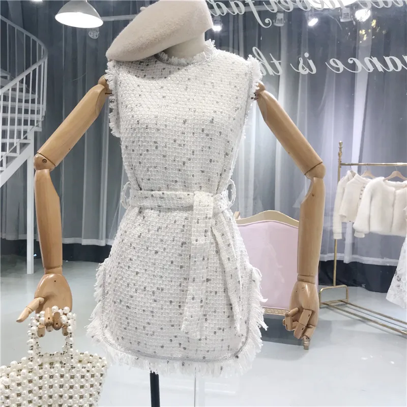 ALPHALMODA осеннее твидовое платье без рукавов с Боковым Разрезом и кисточками