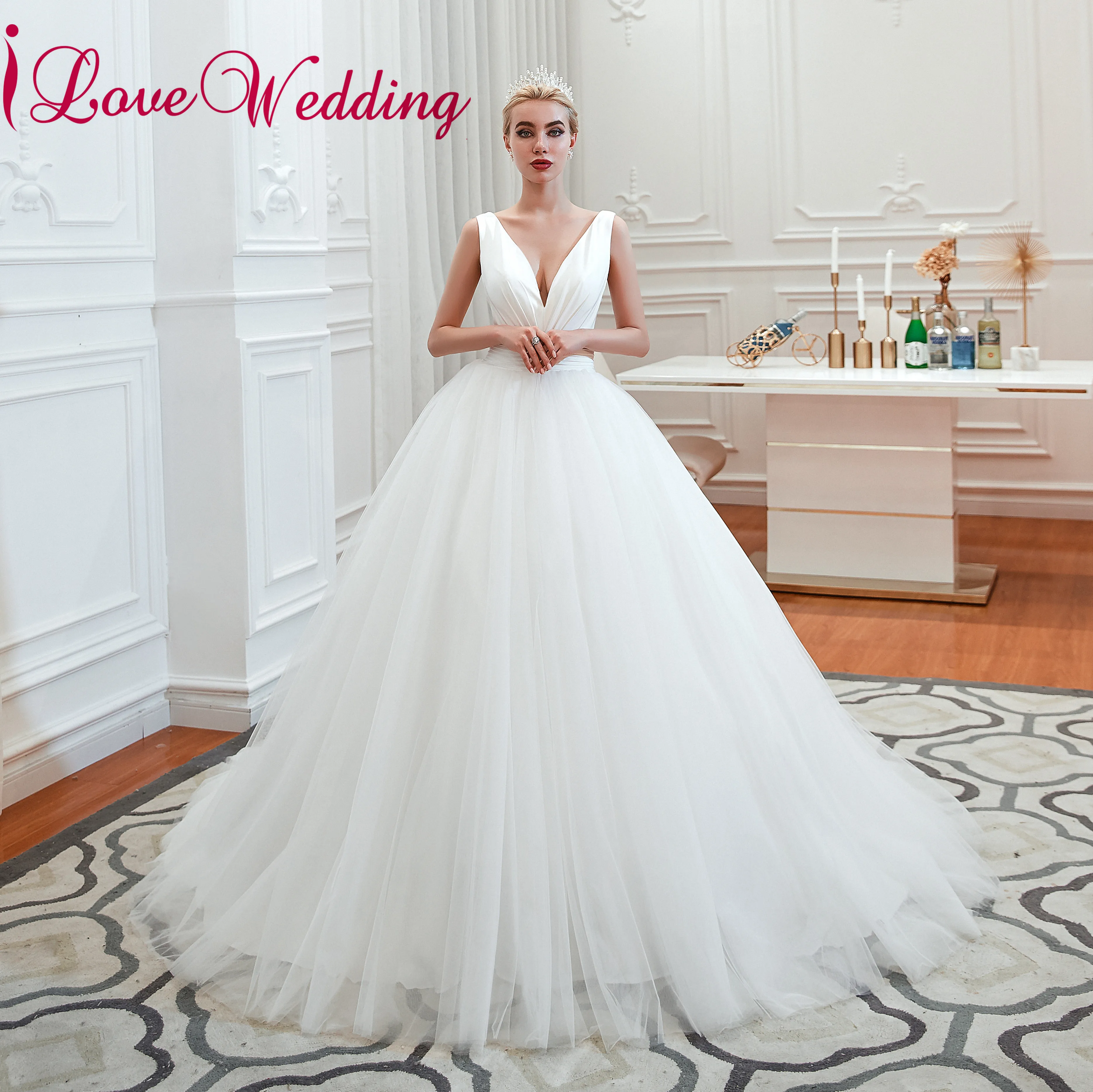 

New Arrival Wedding Dresses A Line Sexy v Neck Custom made White Tulle Vestido De Novia Bridal Wedding Gown
