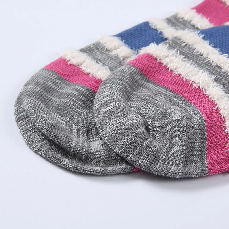 

[WPLOIKJD]]4 Pairs Jacquard Colorful Striped WomenSocks Japan Harajuku Thick Meias Warm Casual Calcetines Mujer