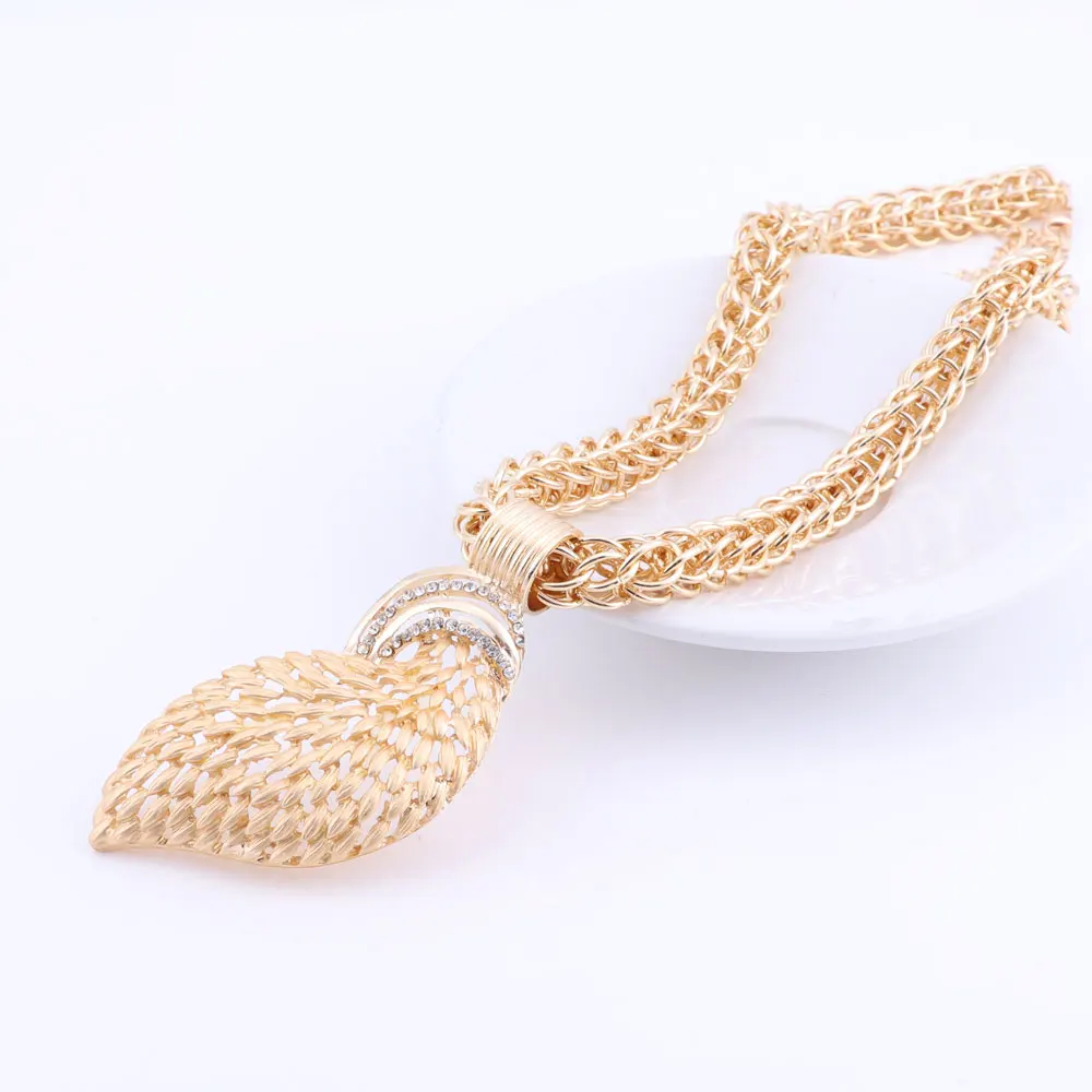 Комплект ювелирных изделий с большой цепочкой для женщин Африканский бисер