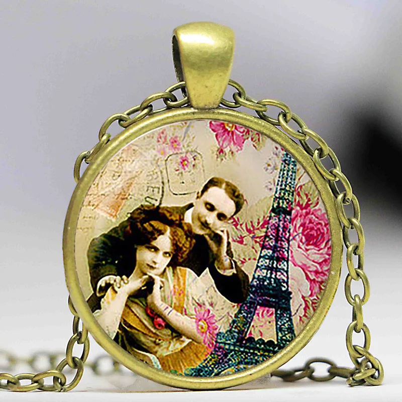 Украшение в виде пар влюбленных стеклянная подвеска. Винтаж ожерелье Эйфелева