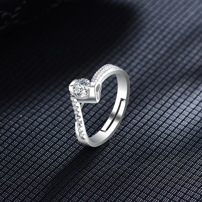 Женское кольцо из серебра 925 пробы с фианитом | Украшения и аксессуары