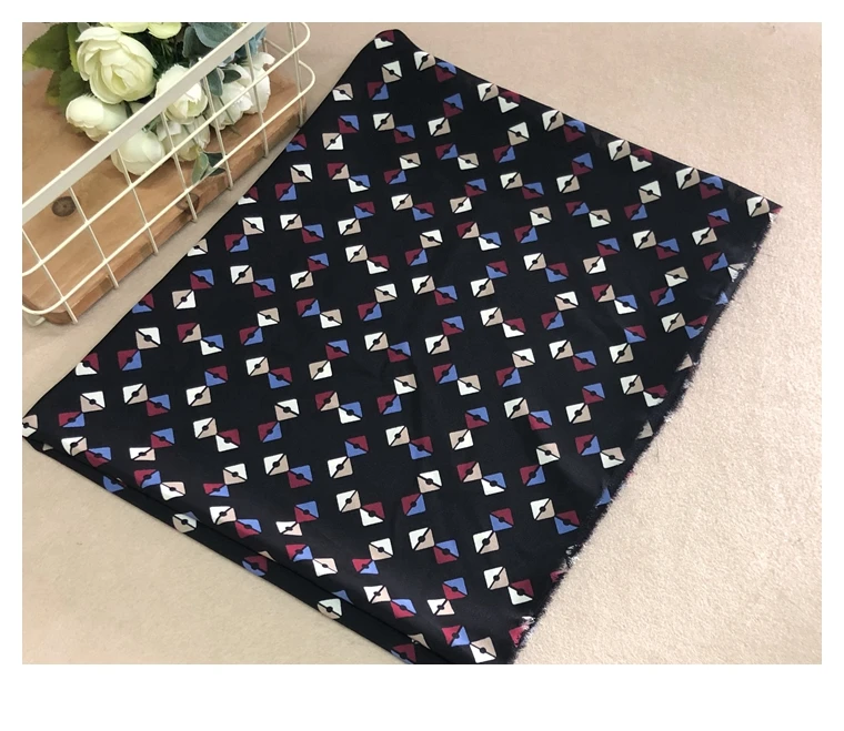 Ткань для одежды весна-лето 2019 тонкий материал геометрический маленький рисунок