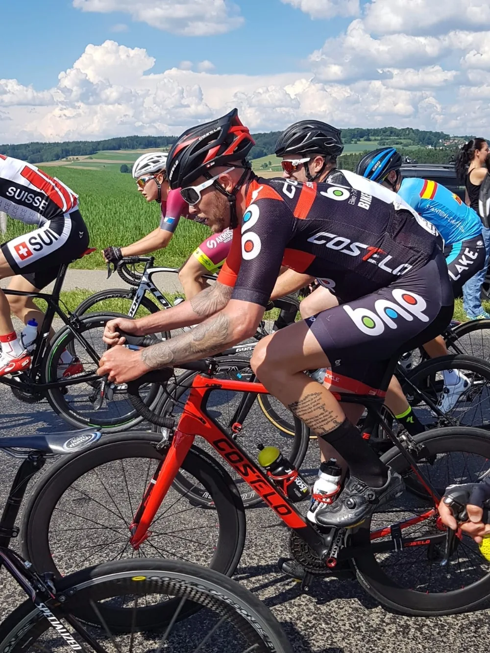 Команда Costelo BNP Swiss UCI одобренный велосипедист