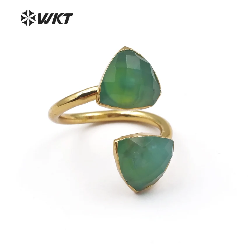 WT-R317 WKT Wholesale Natural Chrysoprase Stone In Triangle Shape Faceted Green With Gold Trim For Women Dainty Ring | Украшения и