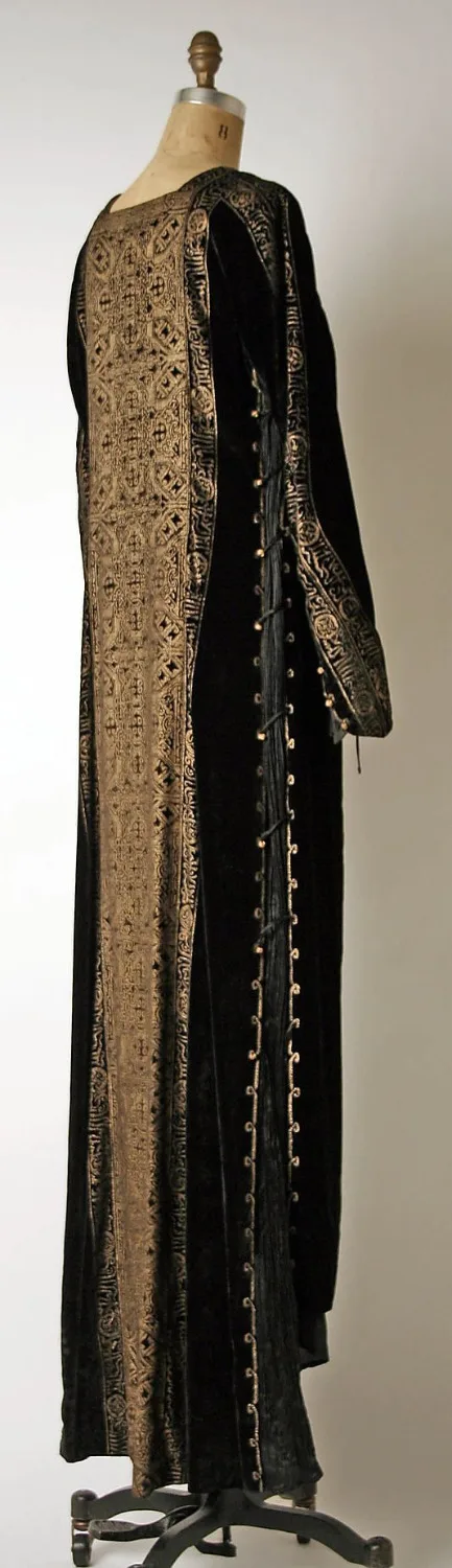 

Викторианское платье Fortuny, атласное платье