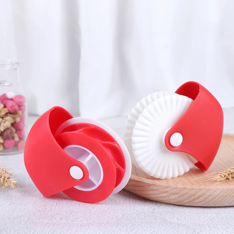 Kitchen Noodle Cutting Wheel Manual Cutter Households Bakeware Pizza Tool Accessory | Дом и сад