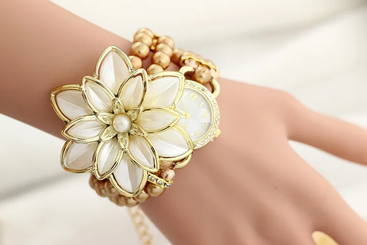 Новинка 2017 жемчужный браслет с цветами настольные женские часы студенческие