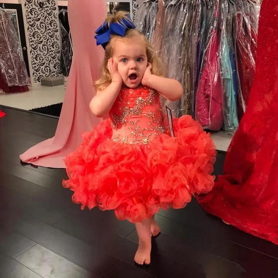 

Cute Red Organza Knee Length Baby Girls Birthday Dresses Glitze Beaded Cupcake Pageant Party Gown Flower Girls Dress