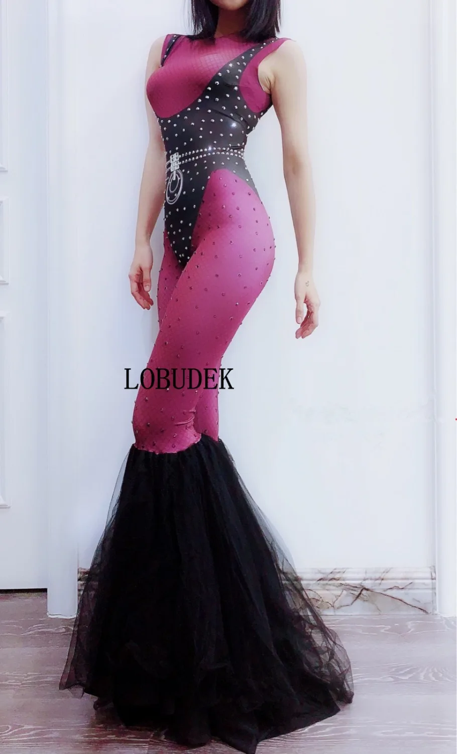 Женское облегающее боди блестящее с кристаллами стрейчевое для певицы вечерние