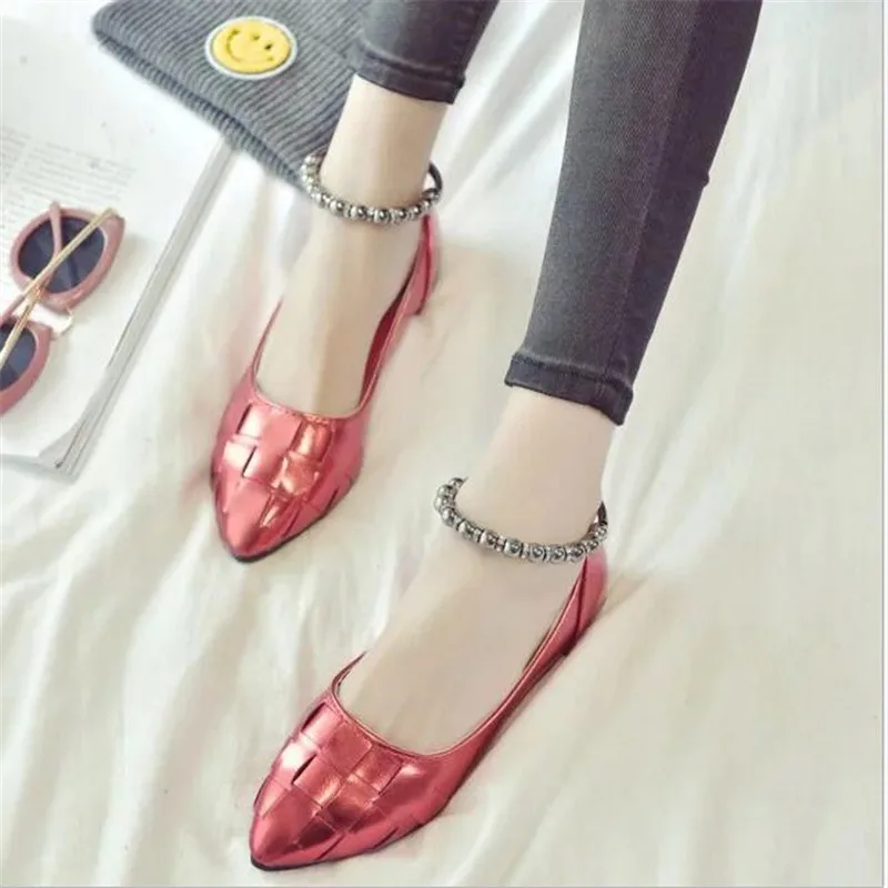 Мода слово пряжки жемчужные цепочки скольжения на лодыжки обувь 2017 новый отметил