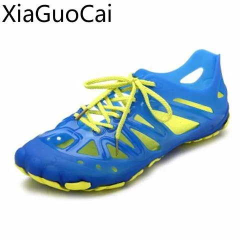 

Summer Newest Mens Casual Sandals Jelly Fashion and Leisure Men's Flat Sandals Shoes Holes Travel Driving Male Beach Sandals