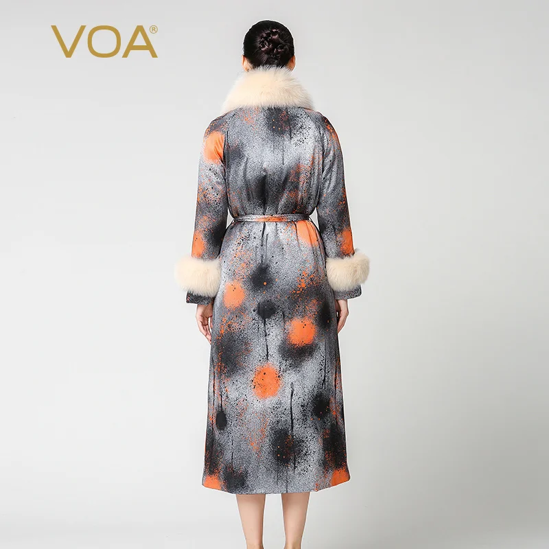 Женская парка VOA длинная облегающая с лисьим мехом на ремне принтом M6302 2018 | одежда