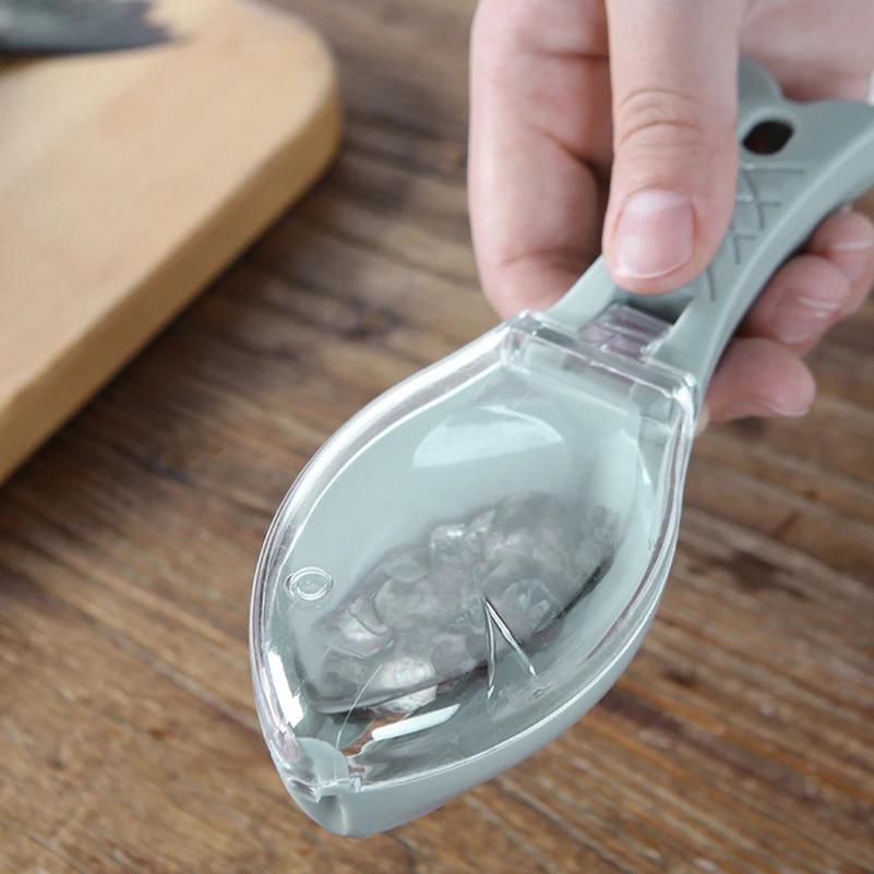 Creative Easy To Clean Plastic Fish Cleaning Tool Kitchen Tools With Lid Cooking Utensils Scale Hangable Manual Scrapers | Дом и сад
