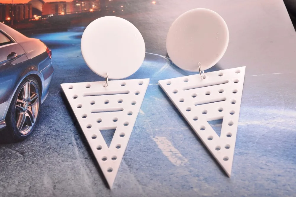 Круглый и треугольник кулон 2016 Таиланд классический дизайн пластиковые простой